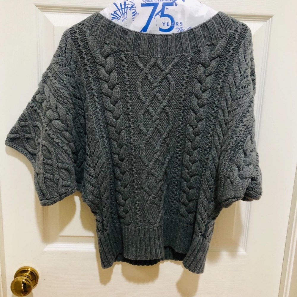 Express Sweater - Picture 2 of 3